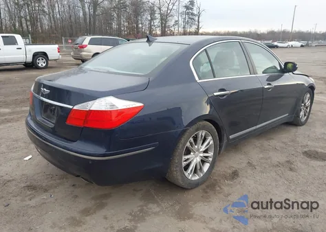 2009 Hyundai Genesis 4.6 z USA, uszkodzony, nr VIN KMHGC46FX9U032514